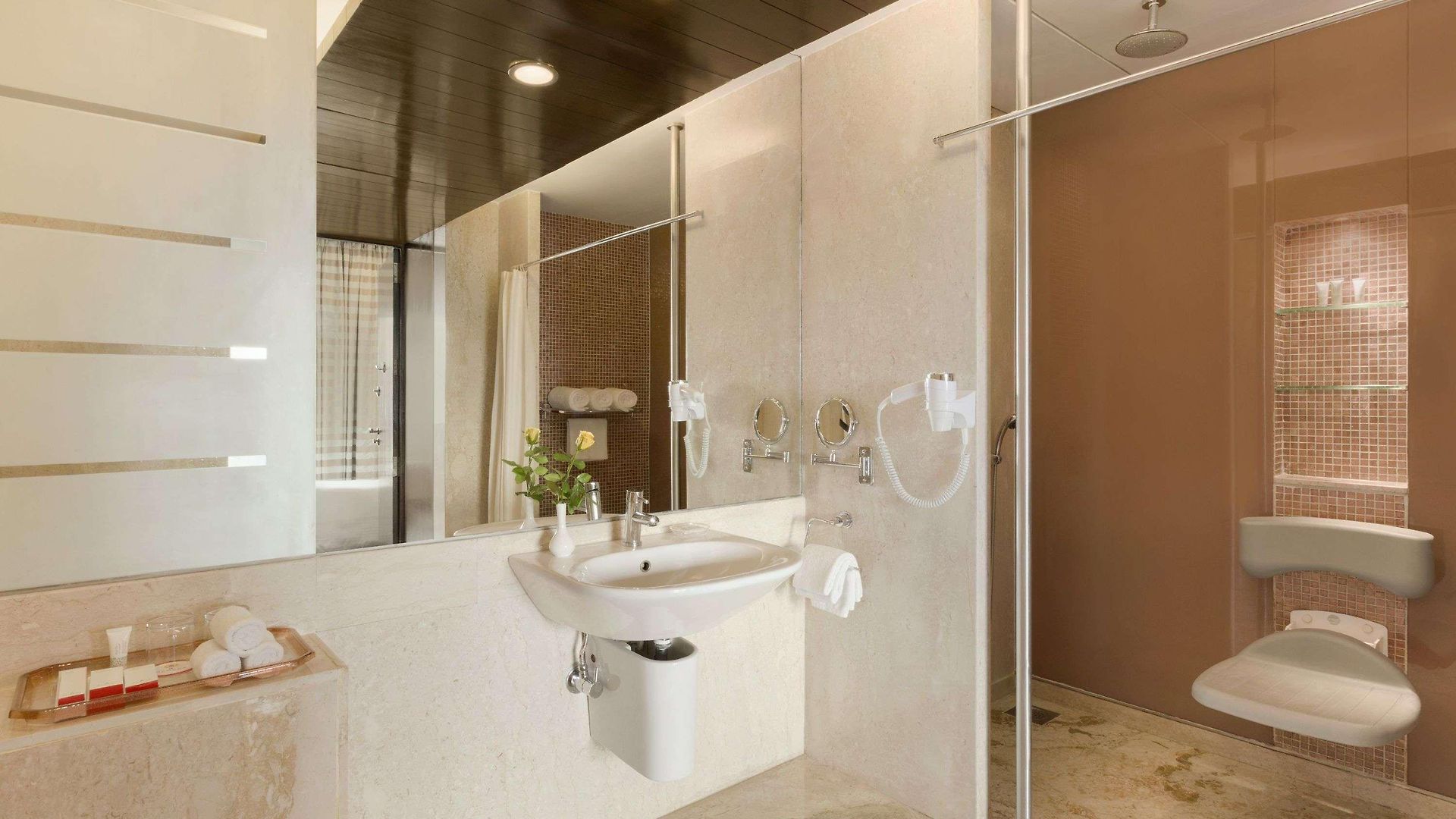 Ramada Powai & Convention Centre Hotel Mumbai