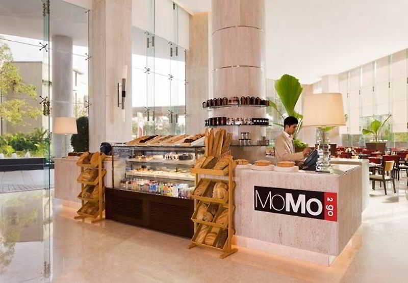 Courtyard By Marriott International Airport Hotel 5*