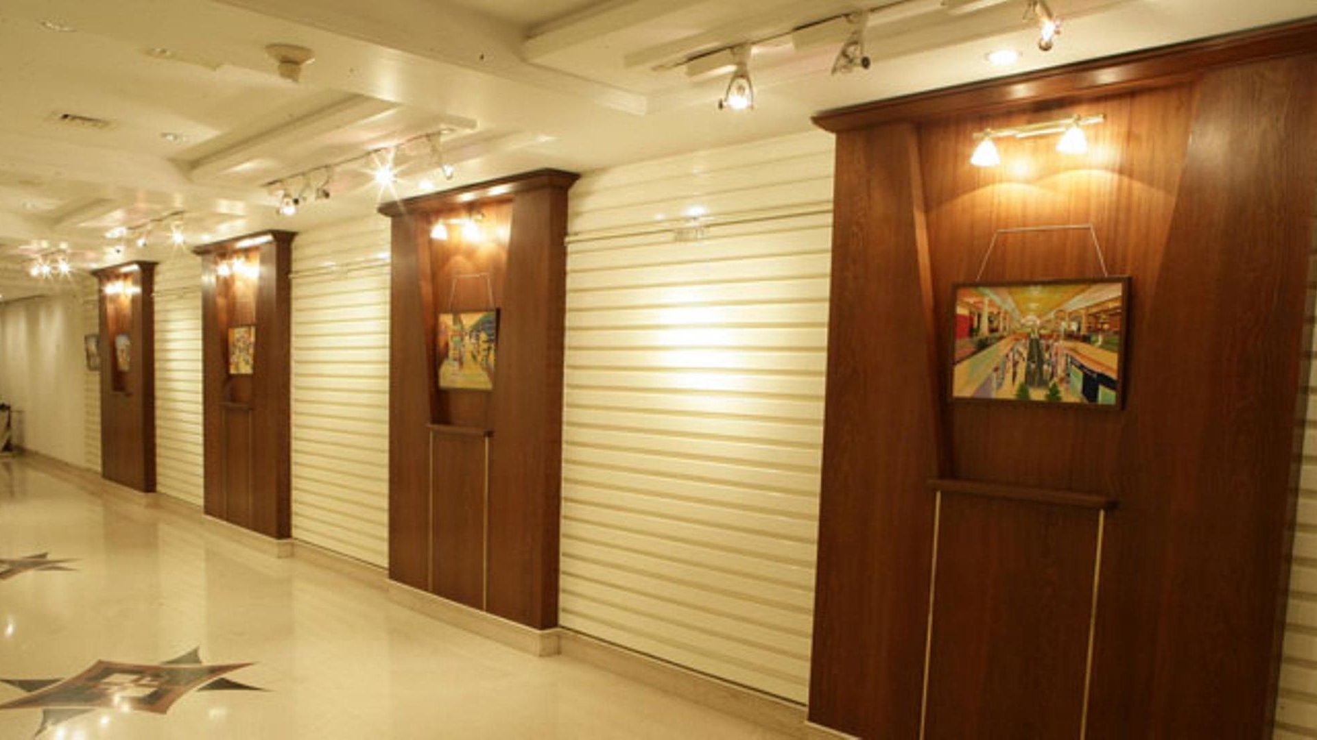 Kohinoor Continental, Airport Hotel
