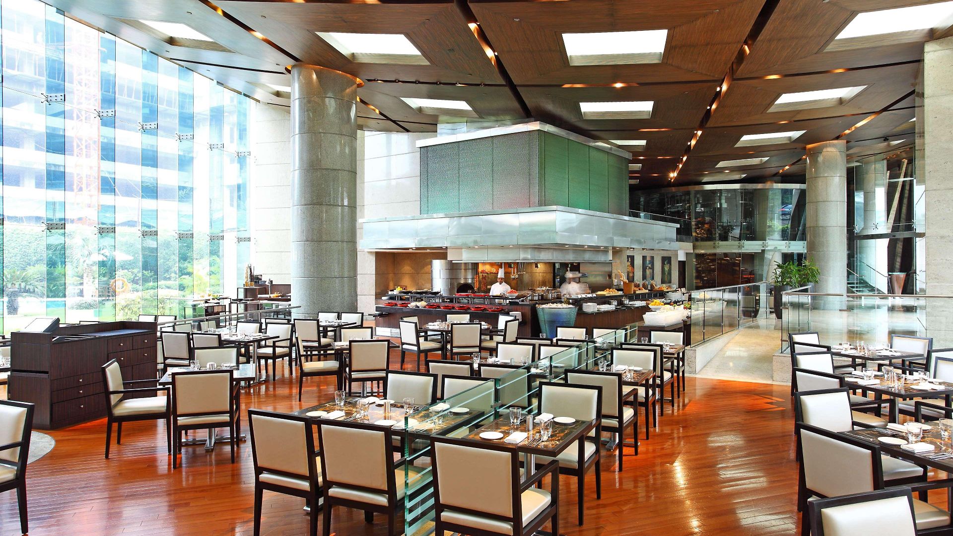 Hotel Hyatt Regency International Airport 5*
