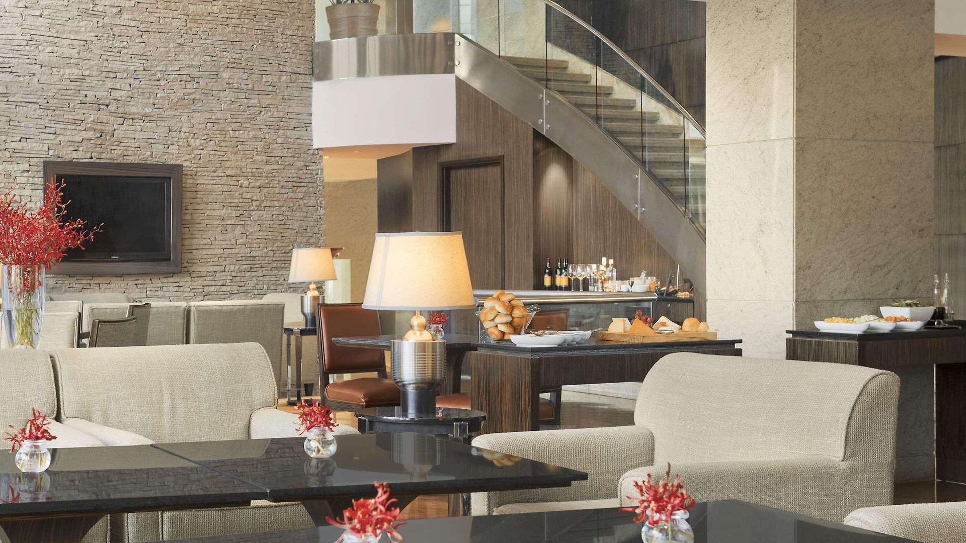 Hyatt Regency International Airport Hotel 5*