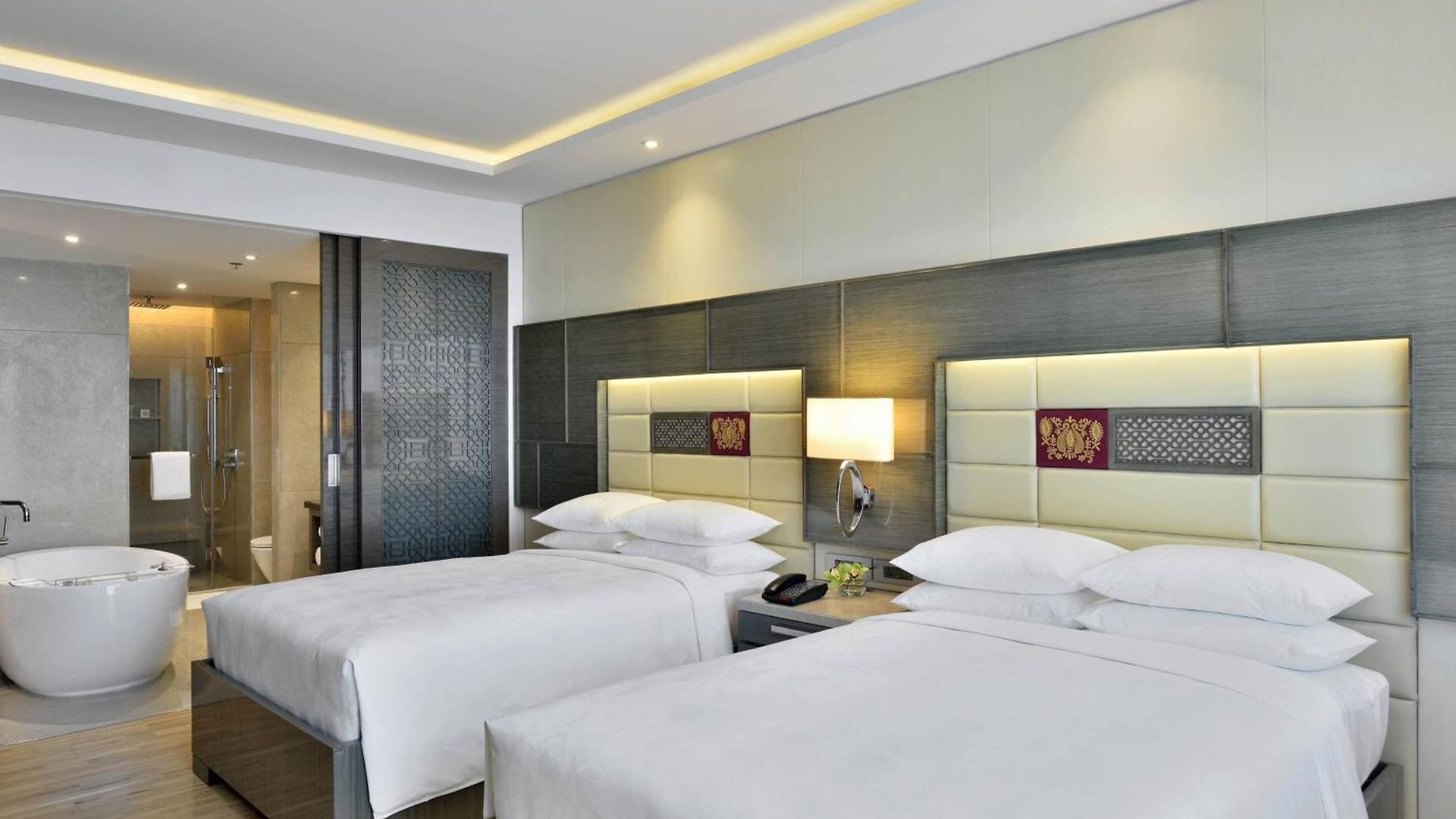 Jw Marriott Sahar Airport Mumbai