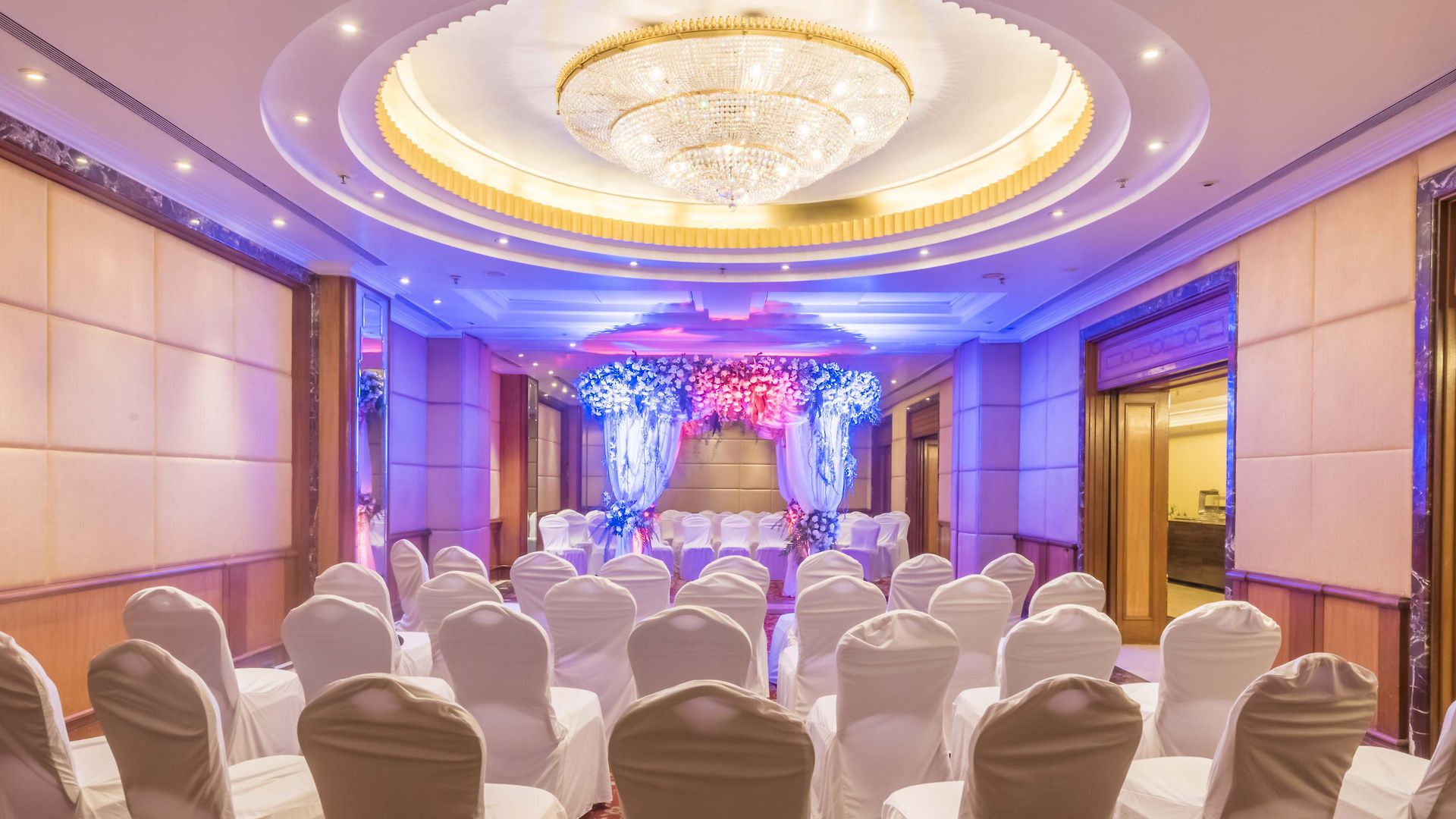 Hotel Parle International 3*