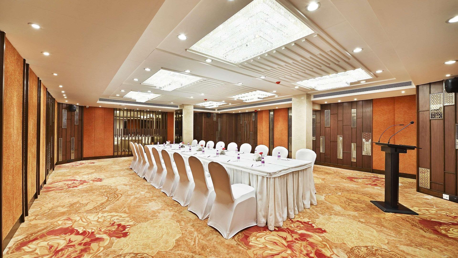 Heritage Formerly Known As Comfort Heritage Hotel 4*