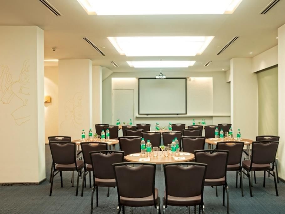 Kohinoor Elite Near Bkc Hotel 4*