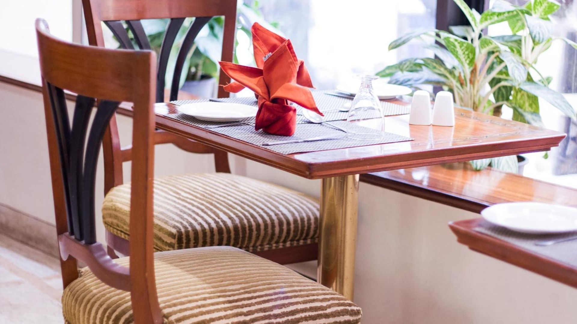 The Shalimar Hotel, Kemps Corner Hotel Mumbai