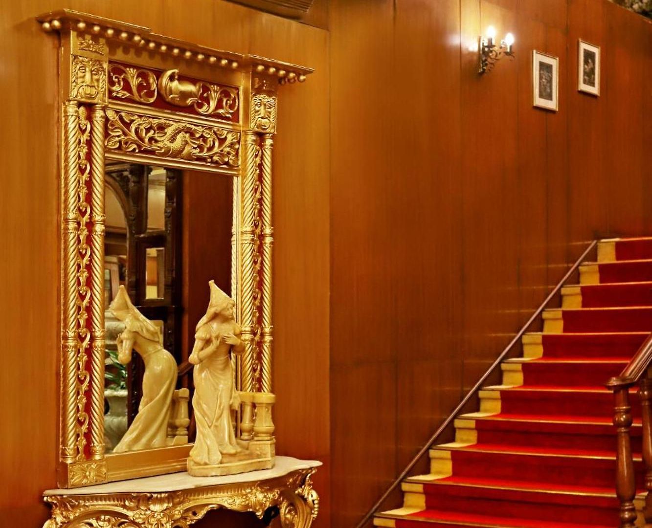 The Ambassador, Marine Drive, 4*