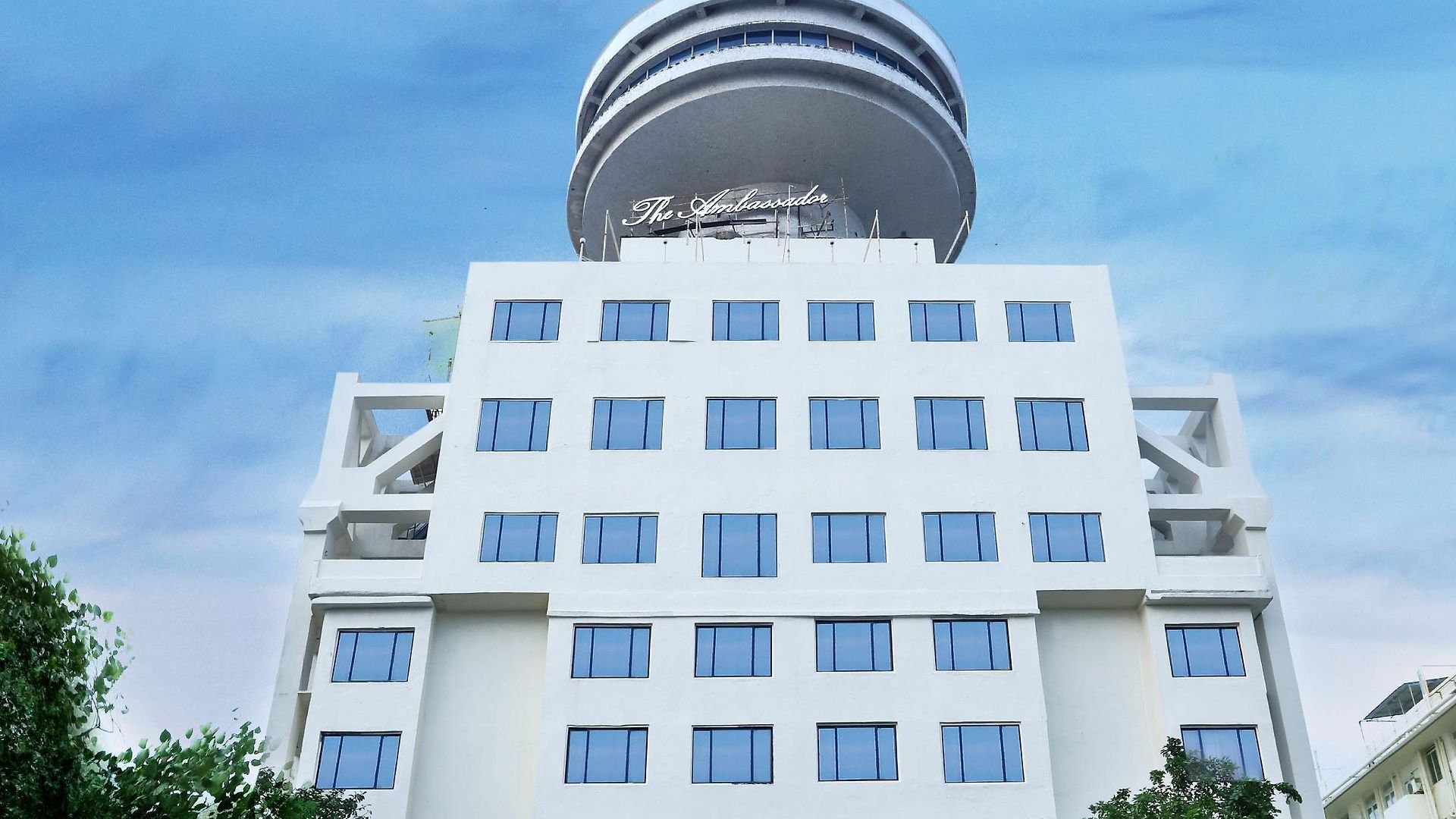 The Ambassador, Marine Drive, Hotel 4*