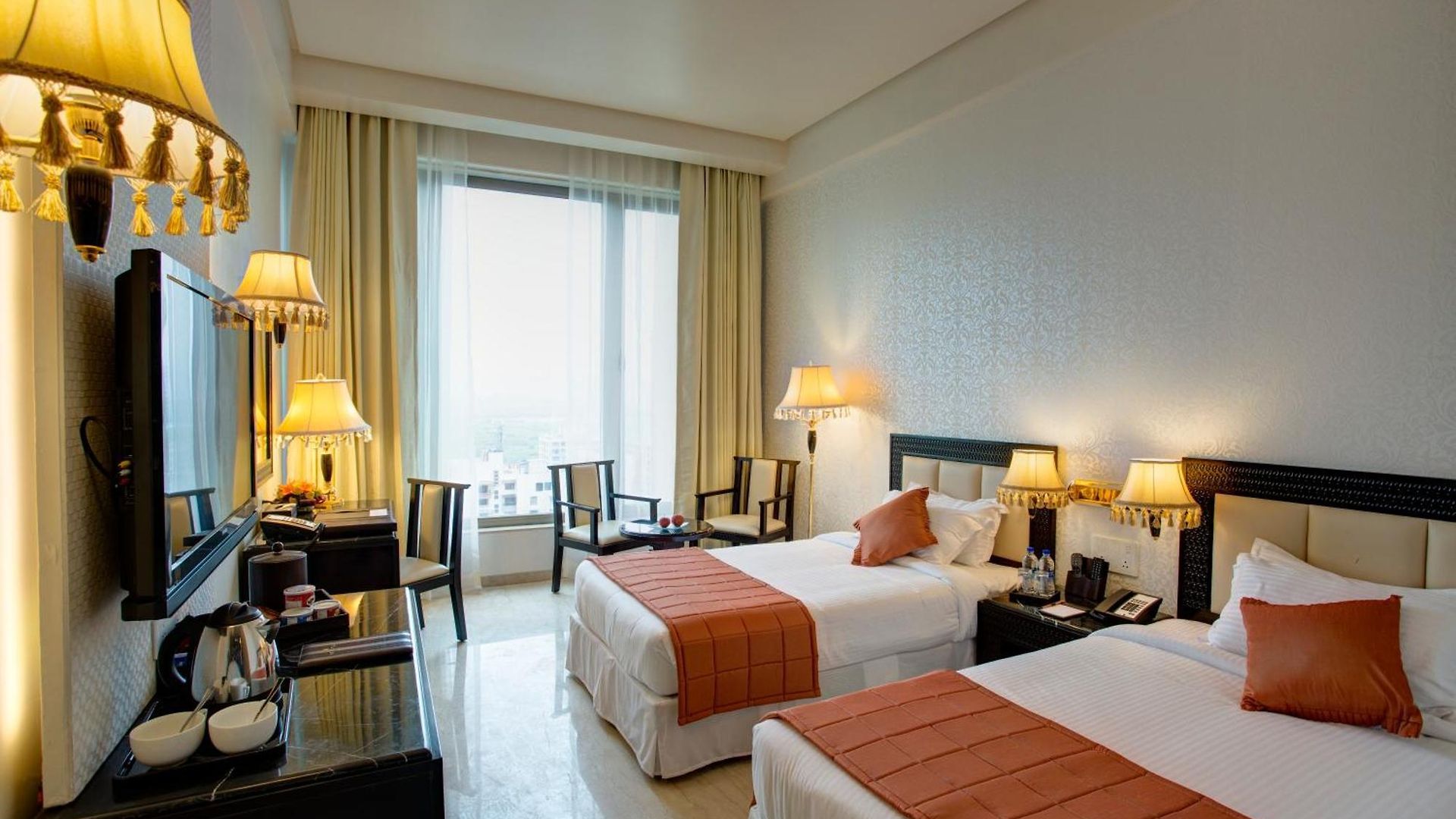 Royal Tulip 5*