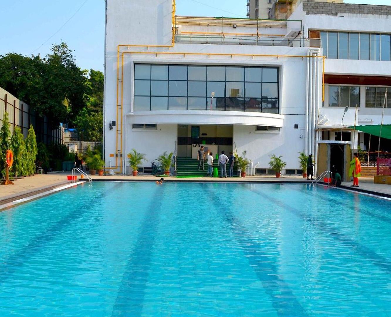 Club Emerald Hotel
