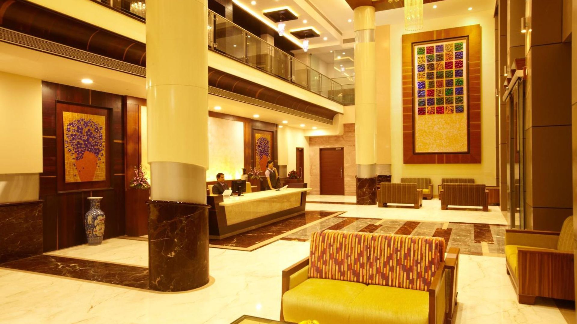 Hotel Club Emerald 3*