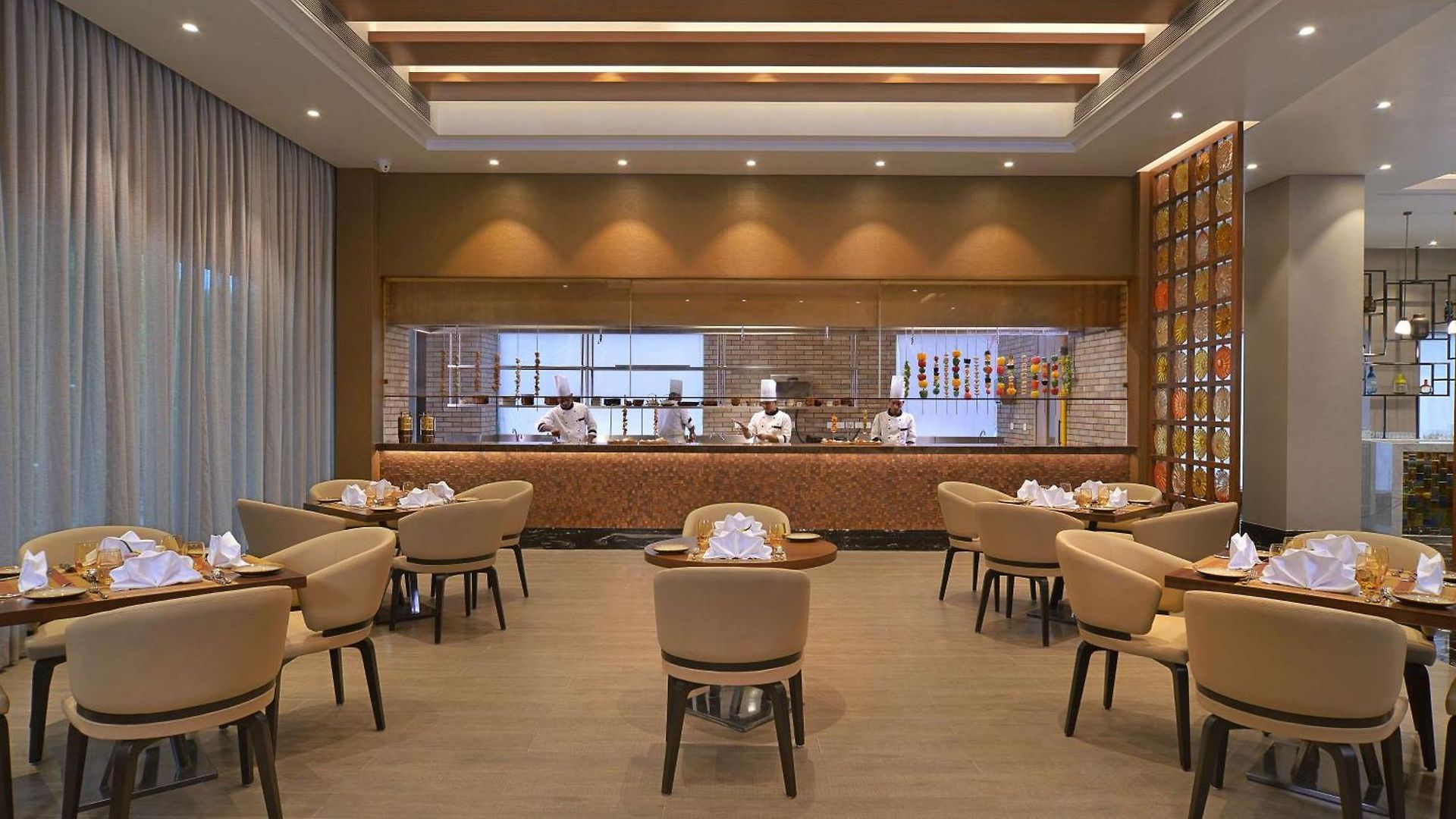 Radisson Andheri Midc Hotel