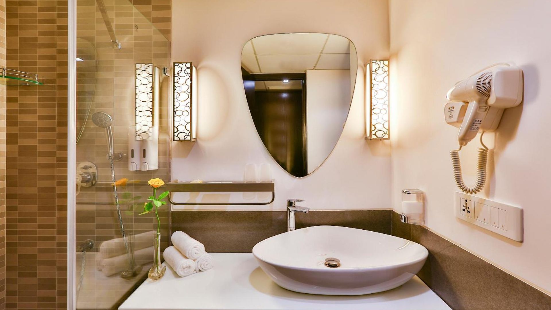 T24 Residency Hotel 4*