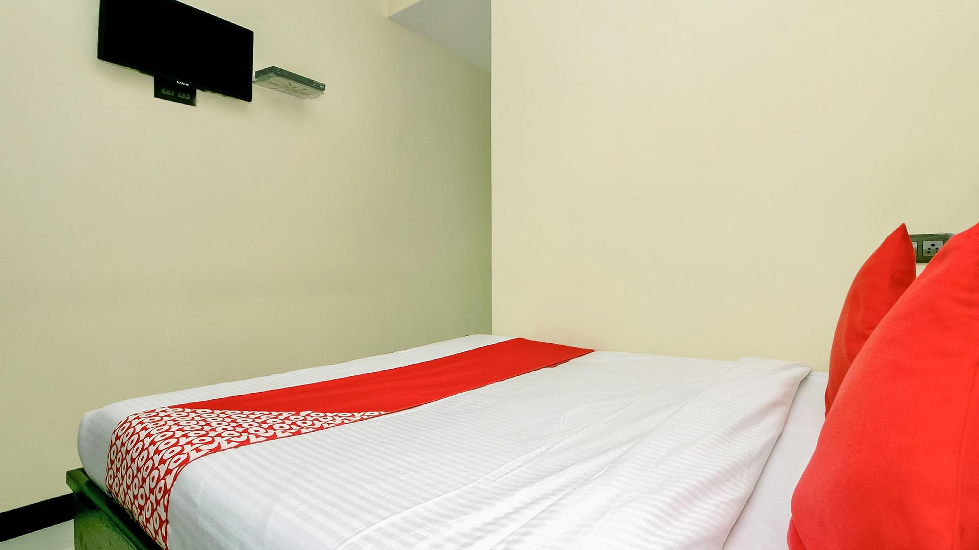 Oyo 23656 Parimeet