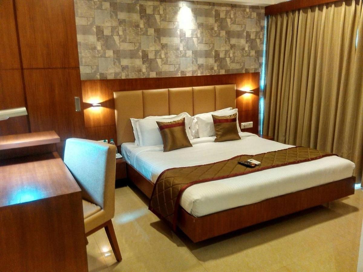 Hotel The Altruist Andheri