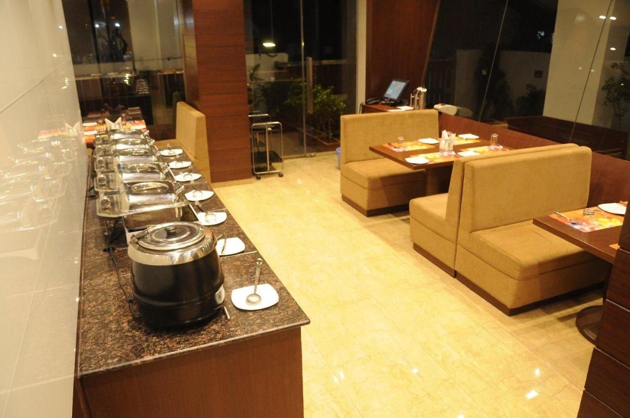 Hotel The Altruist Andheri 3*