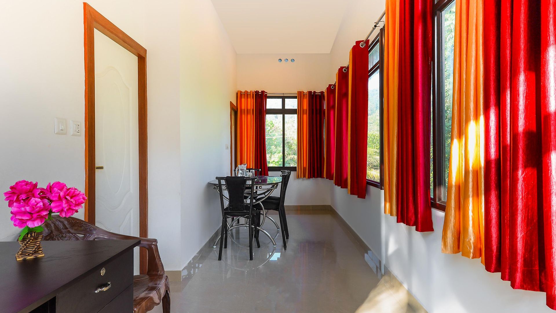 Oyo 8850 J K Regency Hotel 2*