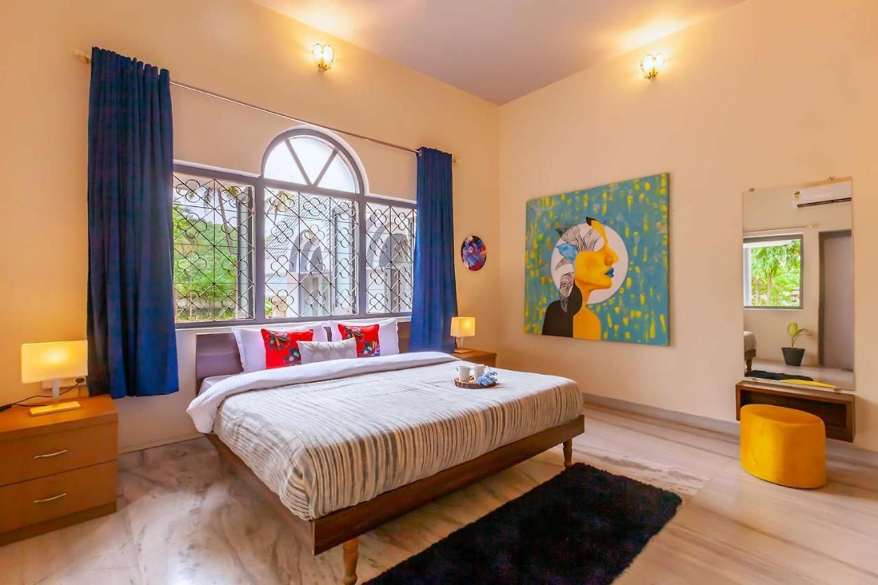 Villa Grey Mosaics By Stayvista - Mountain-view In Vasai With Pool, Spacious Lawn & Terrace