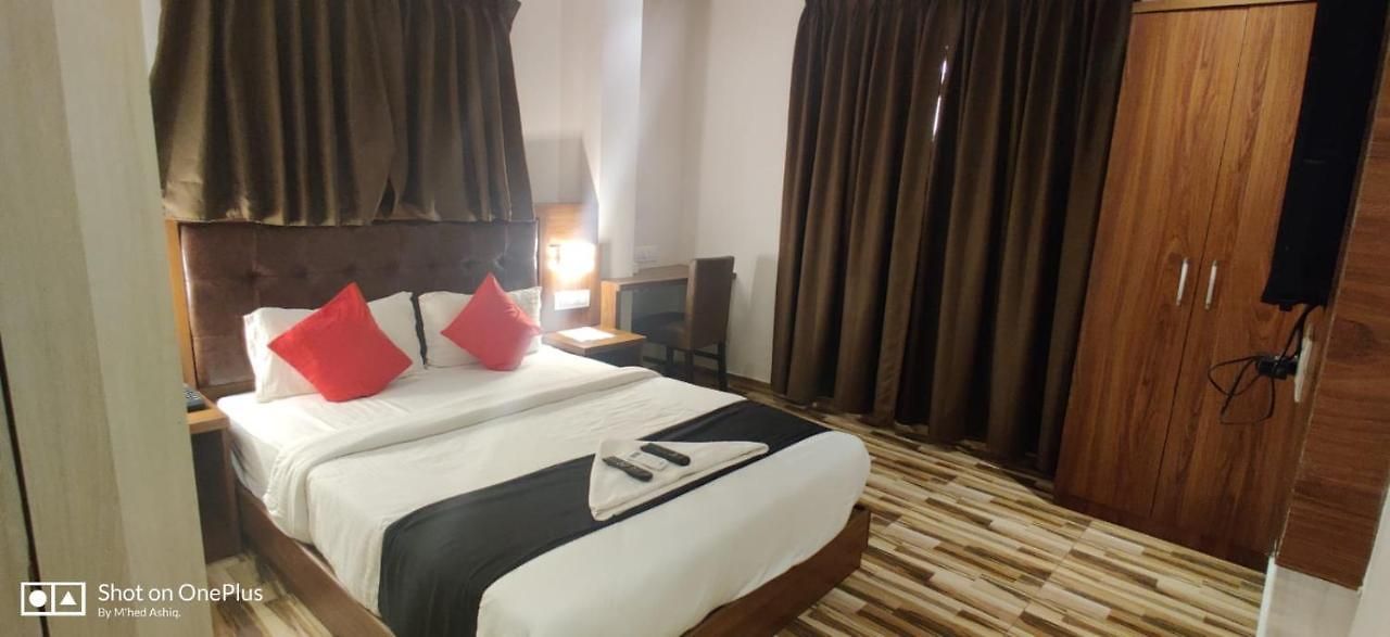Hotel Seven Olives Guest house Mumbai