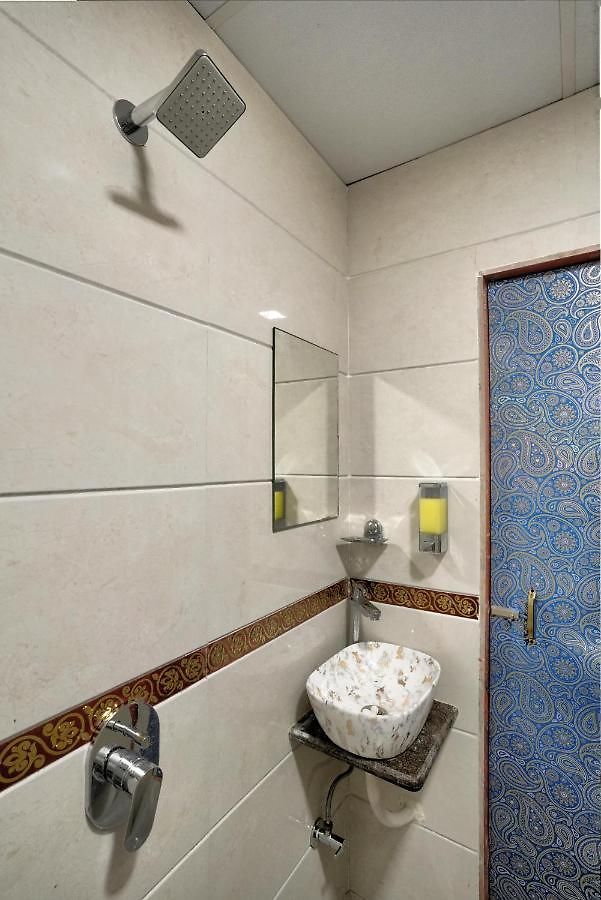 Hotel Tip Residency