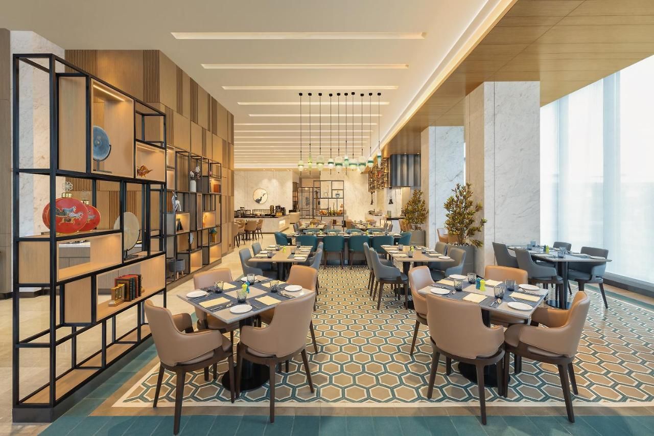 Hotel Fairfield By Marriott International Airport