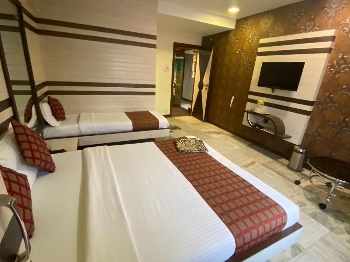 Hotel Oc Residency *