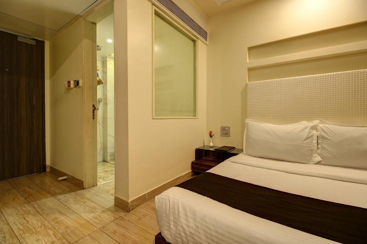 Hotel Mumbai House Juhu Santacruz West Hotel Mumbai