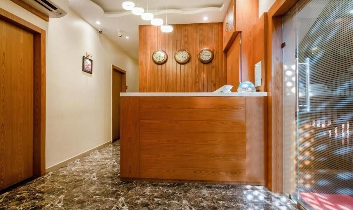 Volga Plaza Hotel 2*