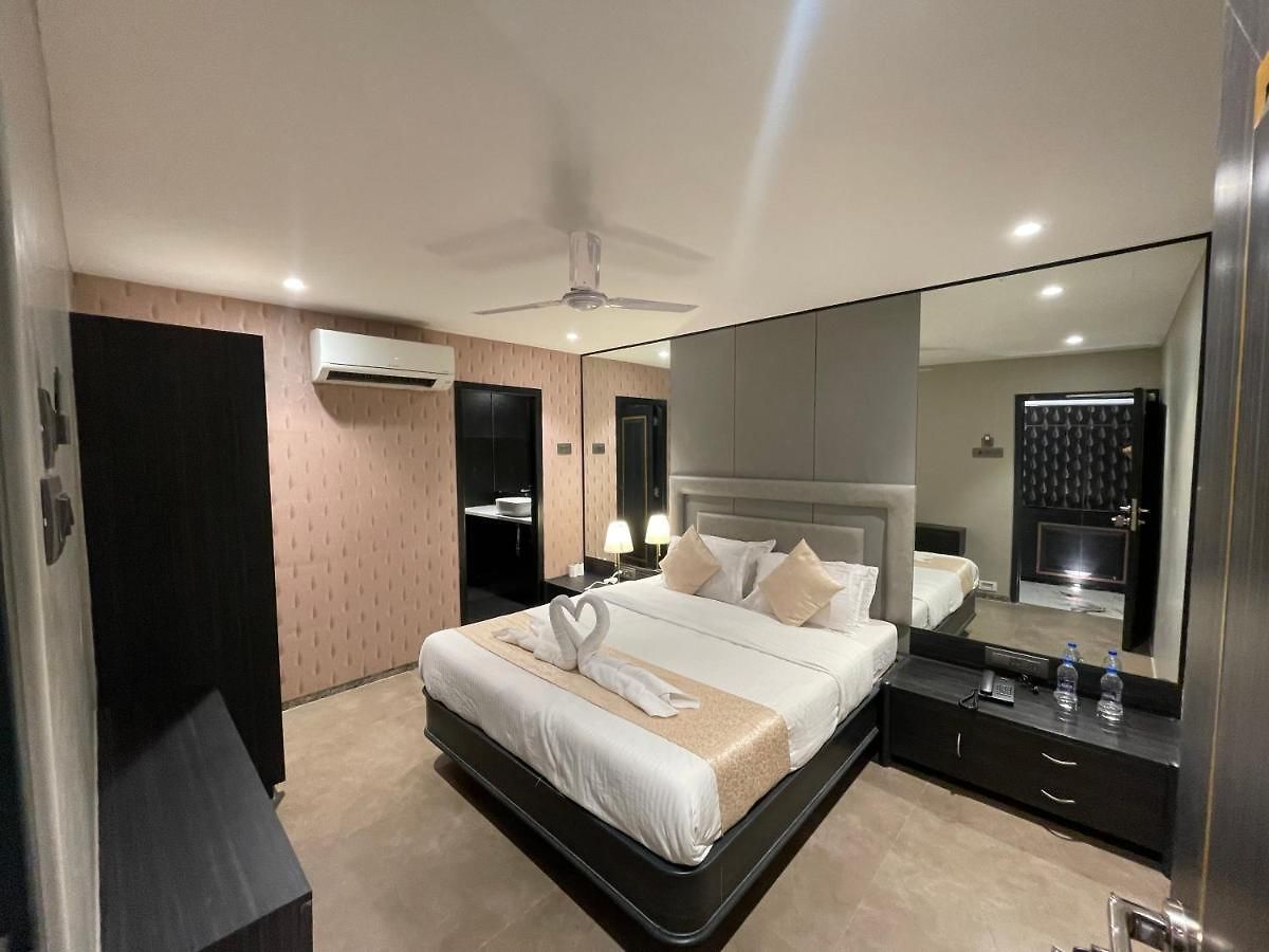 Gulf Mumbai- The Boutique Colaba Hotel 4*
