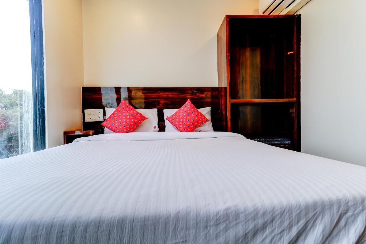 Hotel Prime Inn, Andheri West - Near International Airport 3*