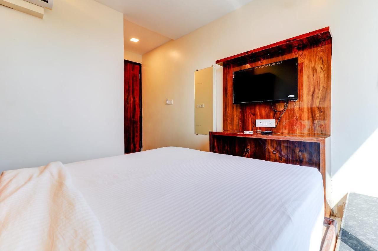 Hotel Prime Inn, Andheri West - Near International Airport 3*
