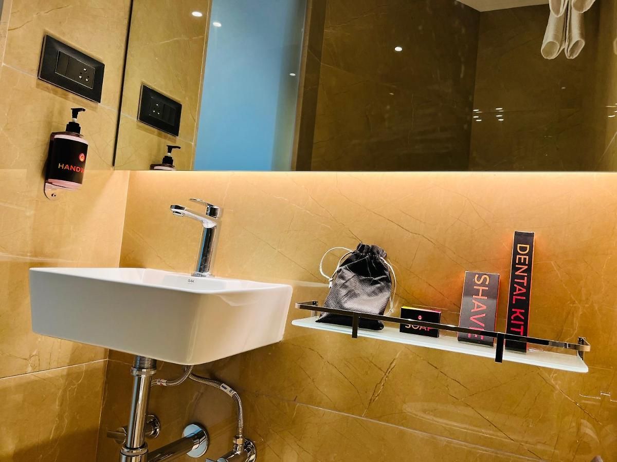 Ginger Mumbai, Goregaon Hotel 4*