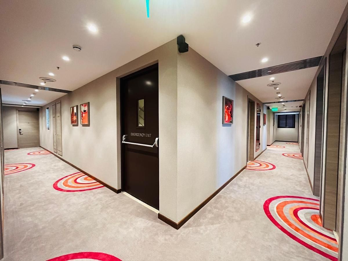 Hotel Ginger Mumbai, Goregaon 4*