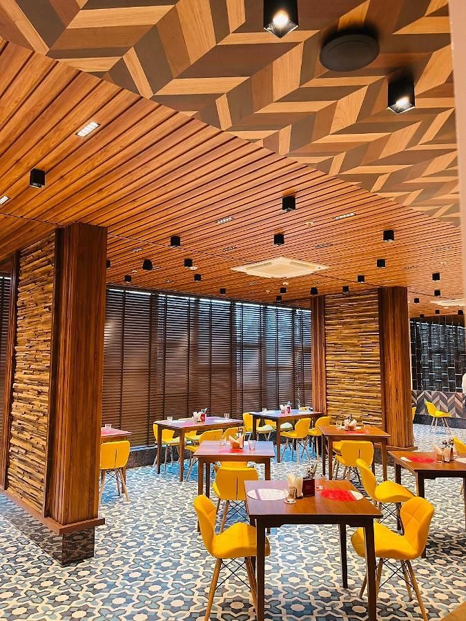 Hotel Ginger Mumbai, Goregaon 4*