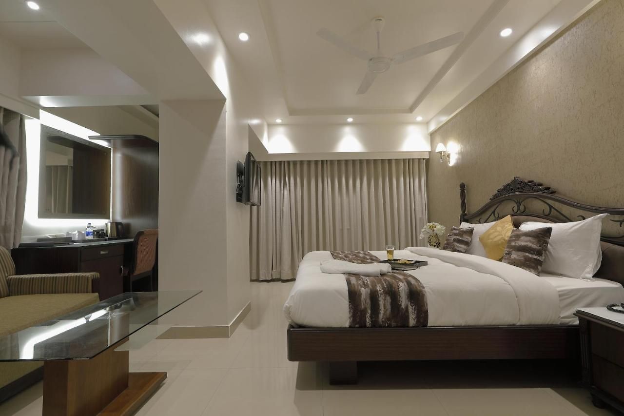 Hotel Ariana Residency 3*