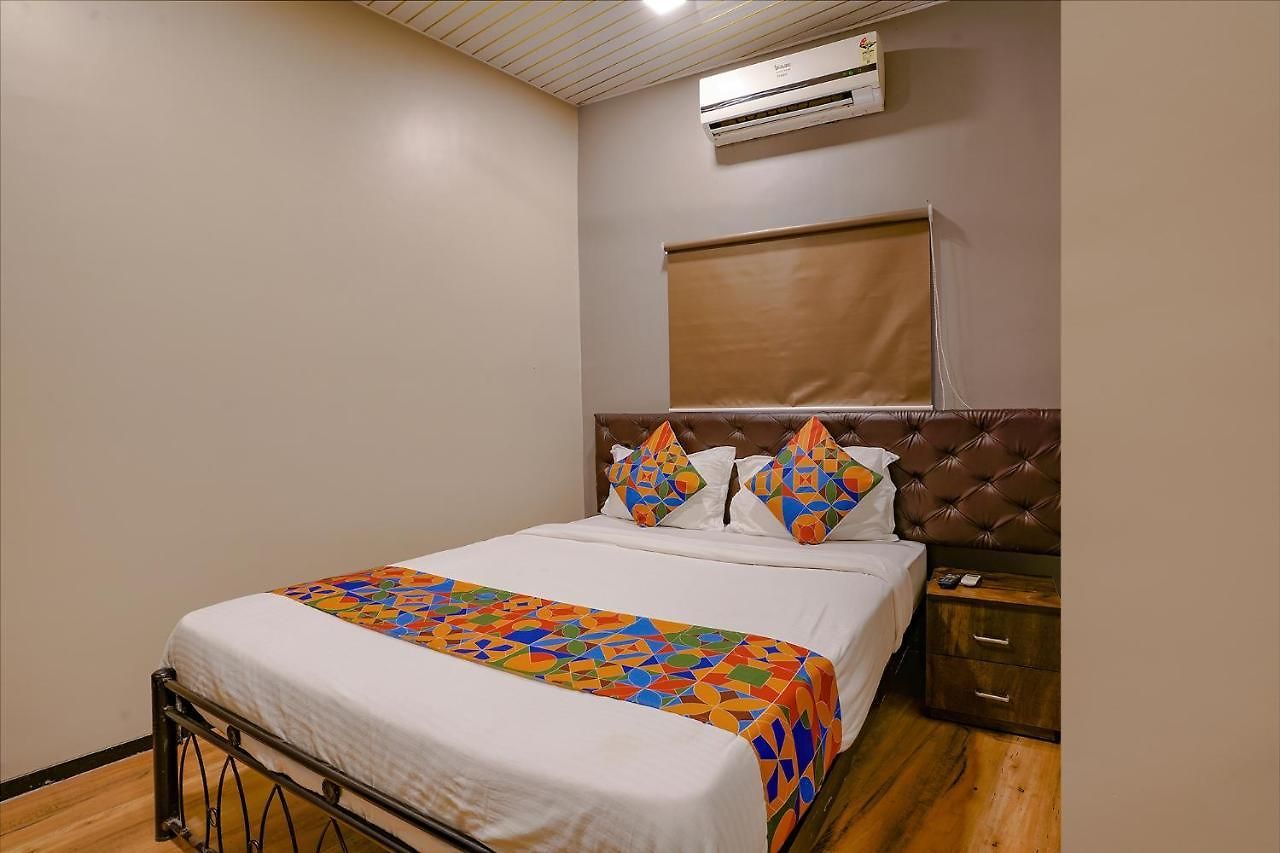 Fabhotel Comfort Mumbai