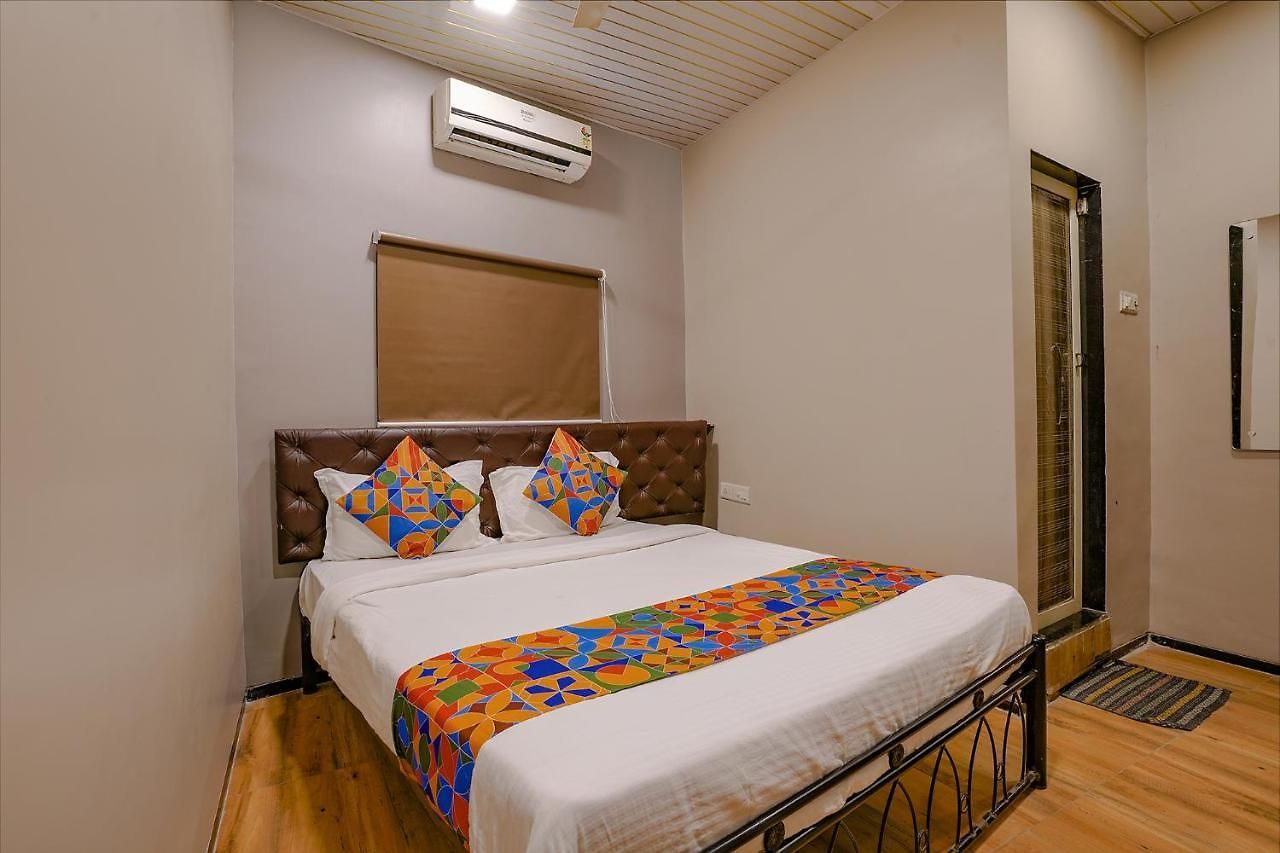 Fabhotel Comfort Hotel