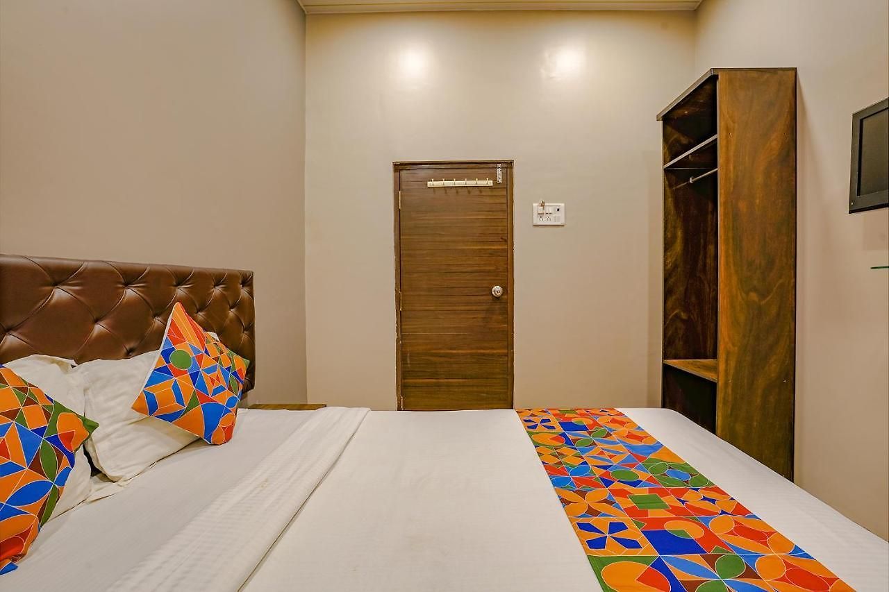 Hotel Fabhotel Comfort Mumbai