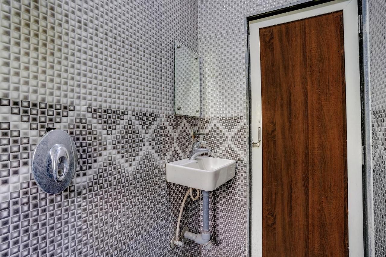 Hotel Fabhotel Comfort Mumbai