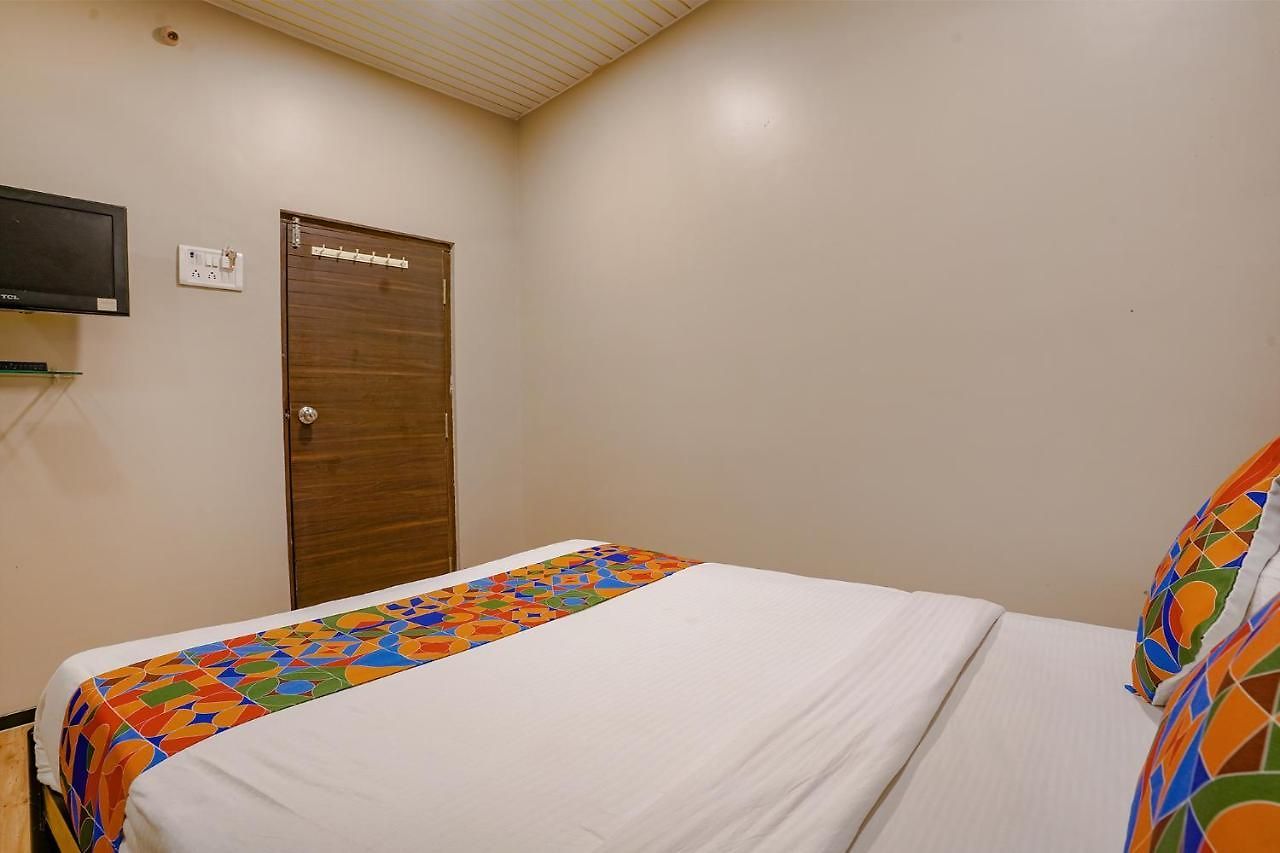 Hotel Fabhotel Comfort Mumbai