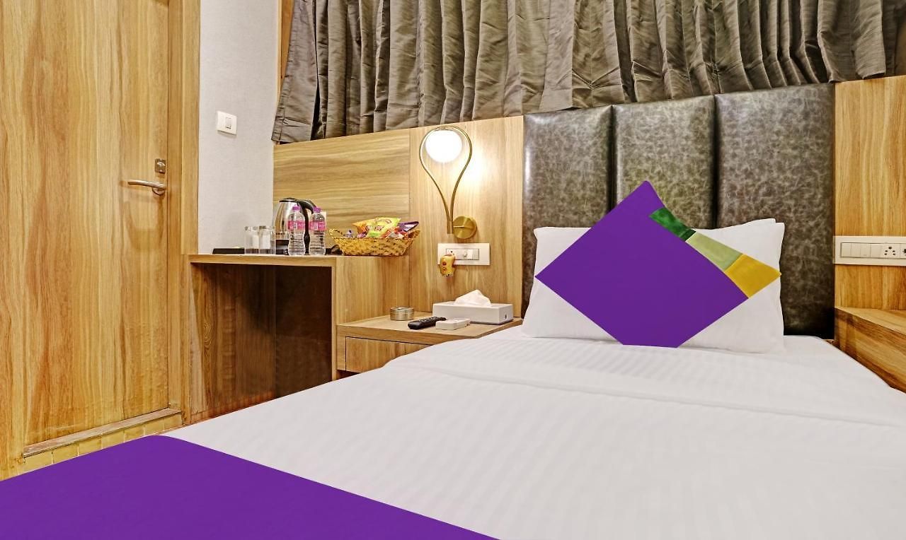Hotel Treebo Premium Widlor Boutique With Swimming Pool Mumbai