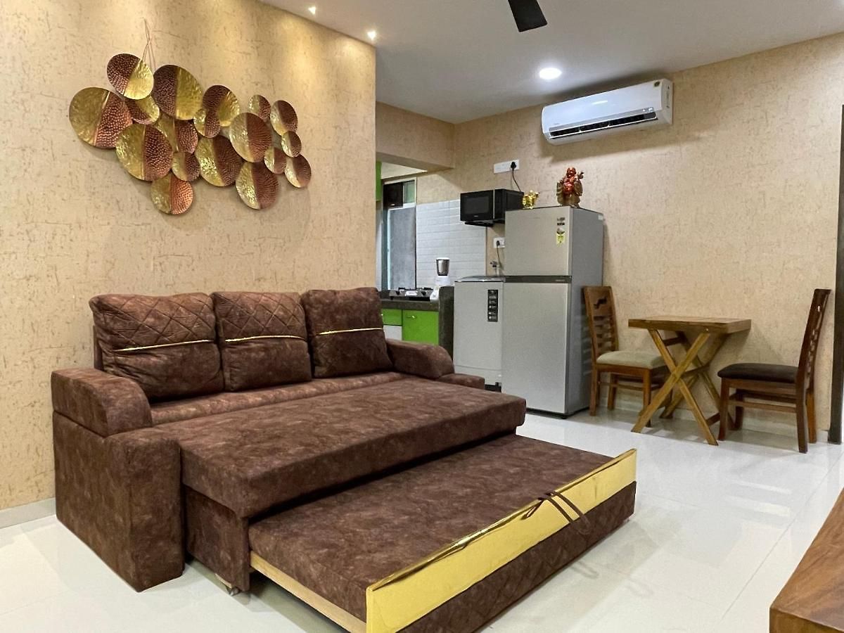 Osi Bandra West *