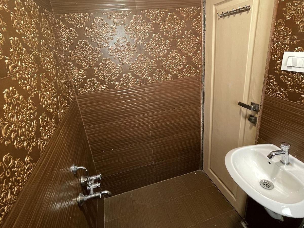 Apartment Osi Bandra West *
