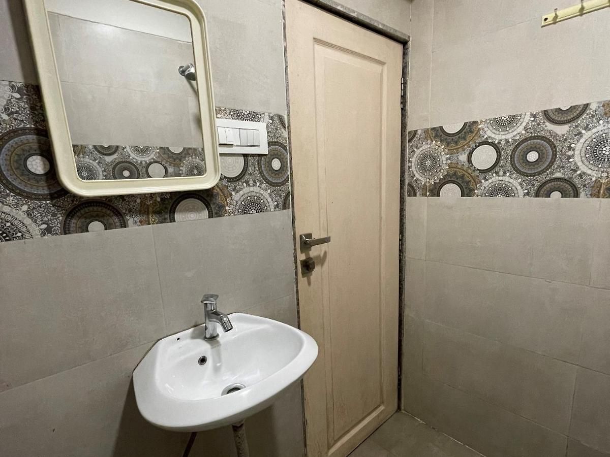 Osi Bandra West