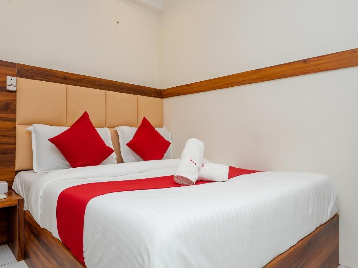 Kgn Near Cst Railway Station And Haj House Near Crawford Market Hotel *