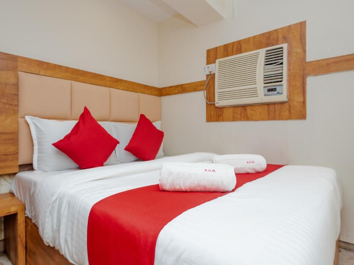 Kgn Near Cst Railway Station And Haj House Near Crawford Market Mumbai