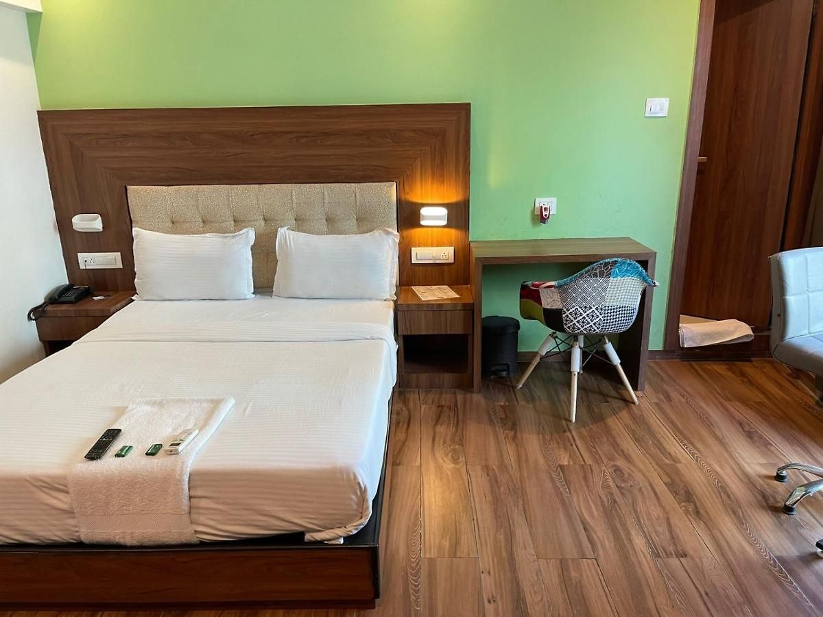 Byaris International By Bizzgrow Hotel Mumbai