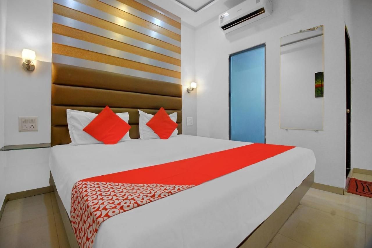 Hotel Flagship 83490 Hotel Bently Palace Mumbai