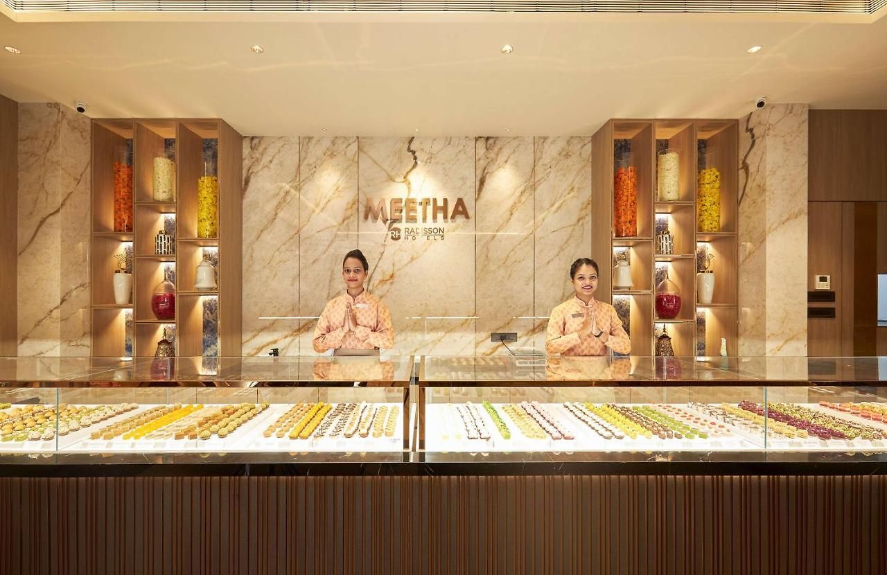 Radisson Goregaon Hotel 4*