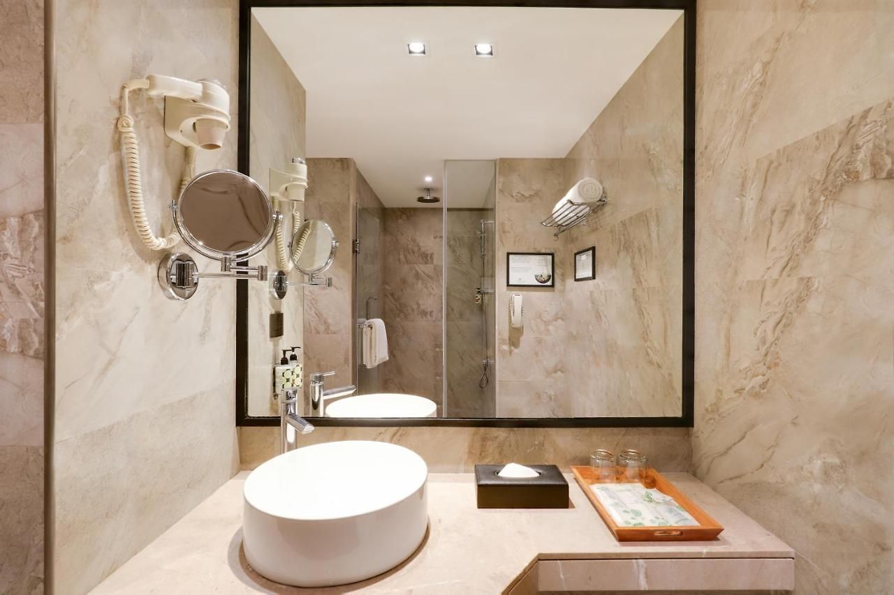 Hotel Lemon Tree Premier, International Airport 5*